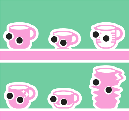 Différentes tasses arrangées sur deux étagères.